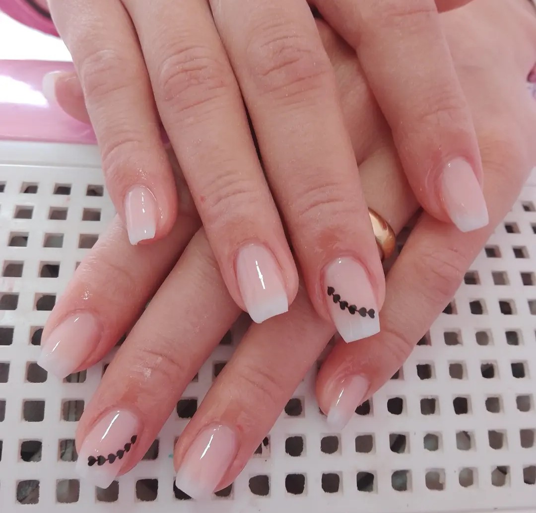 Banho de gel nas unhas