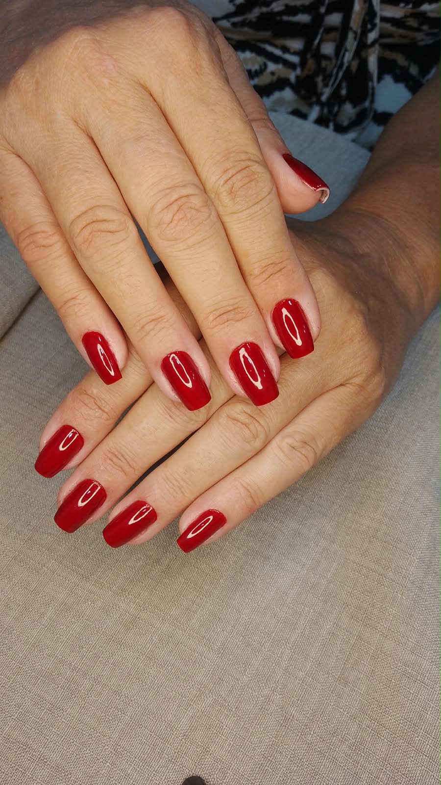 Manicure tradicional e cutilagem